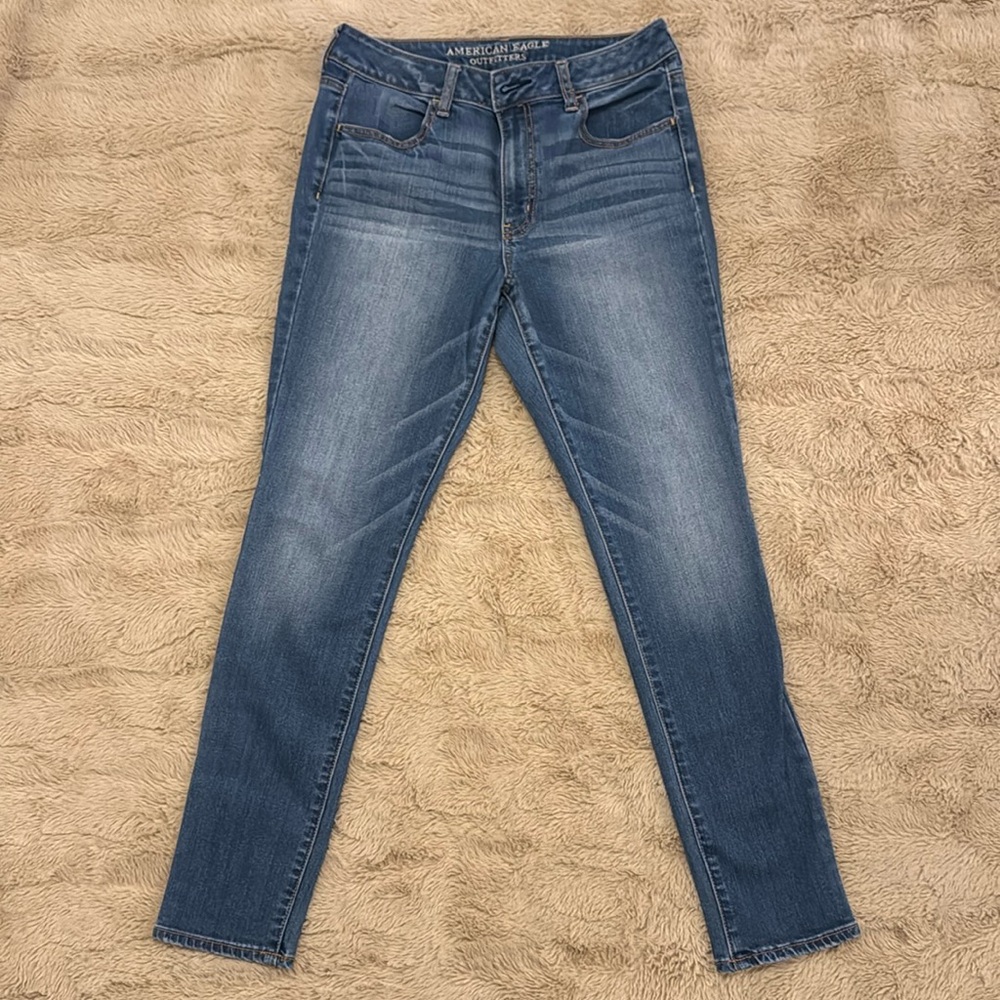 American Eagle high-rise jegging; size 10